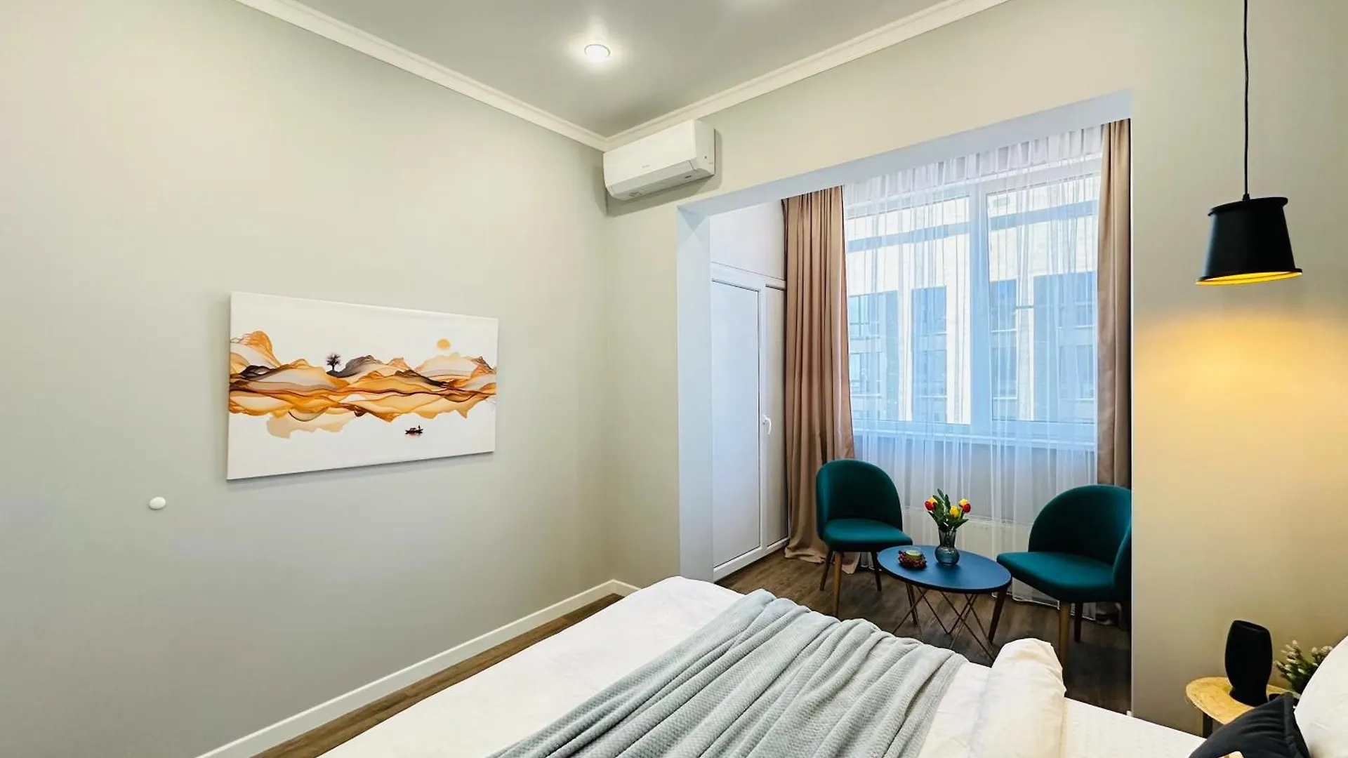 Comfort City Almaty 0*,