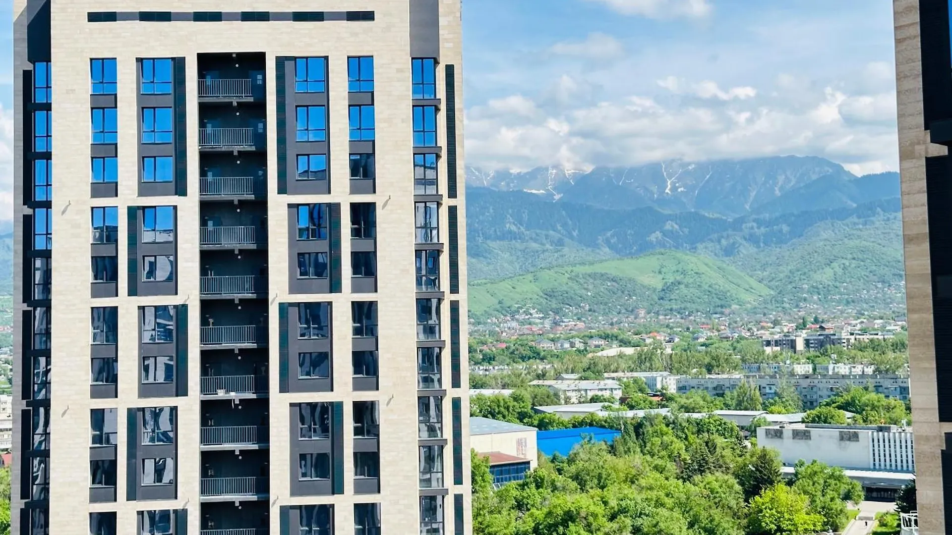 Comfort City Almaty Apartment