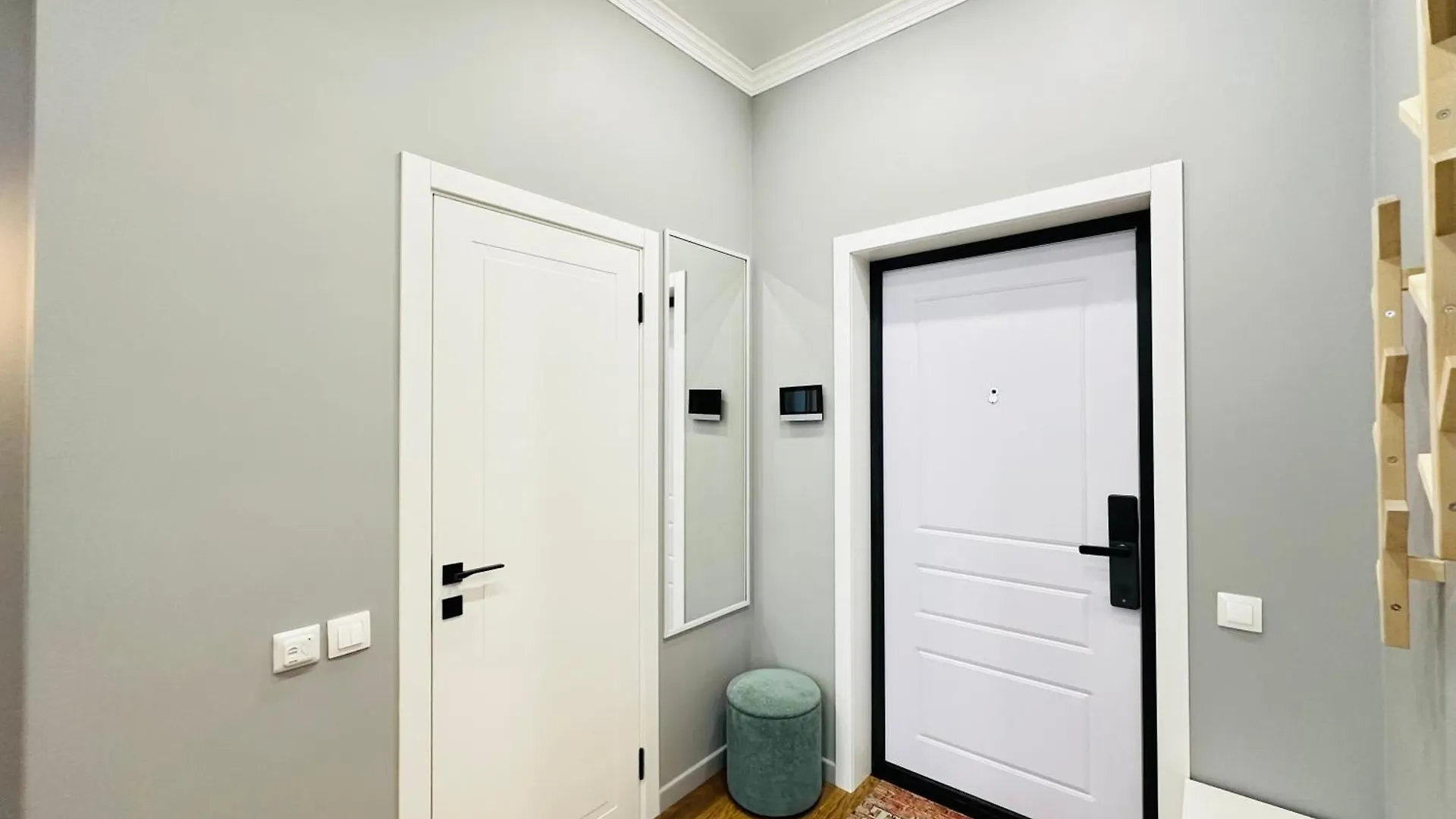 Comfort City Almaty Apartment